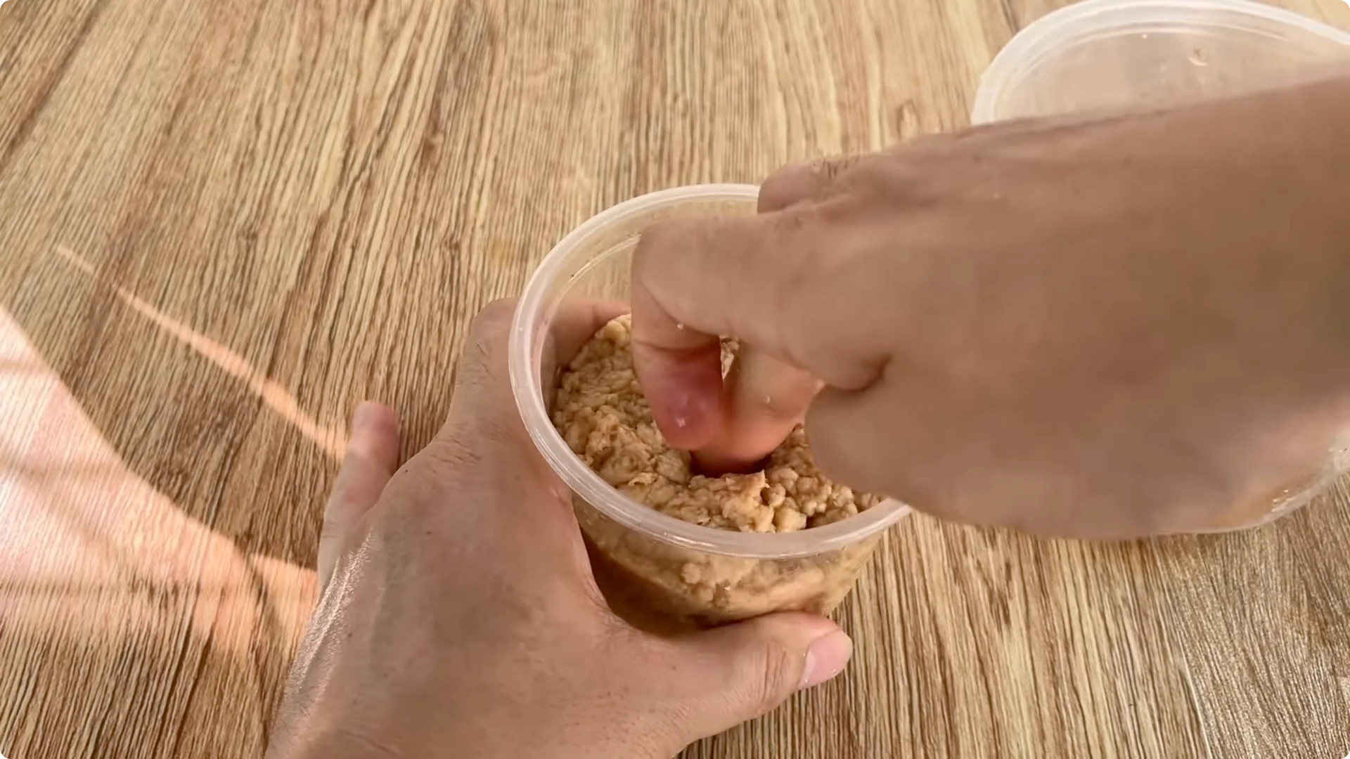 How Banana Peels Boost Rose Stems with Roots and Flowers screenshot 5