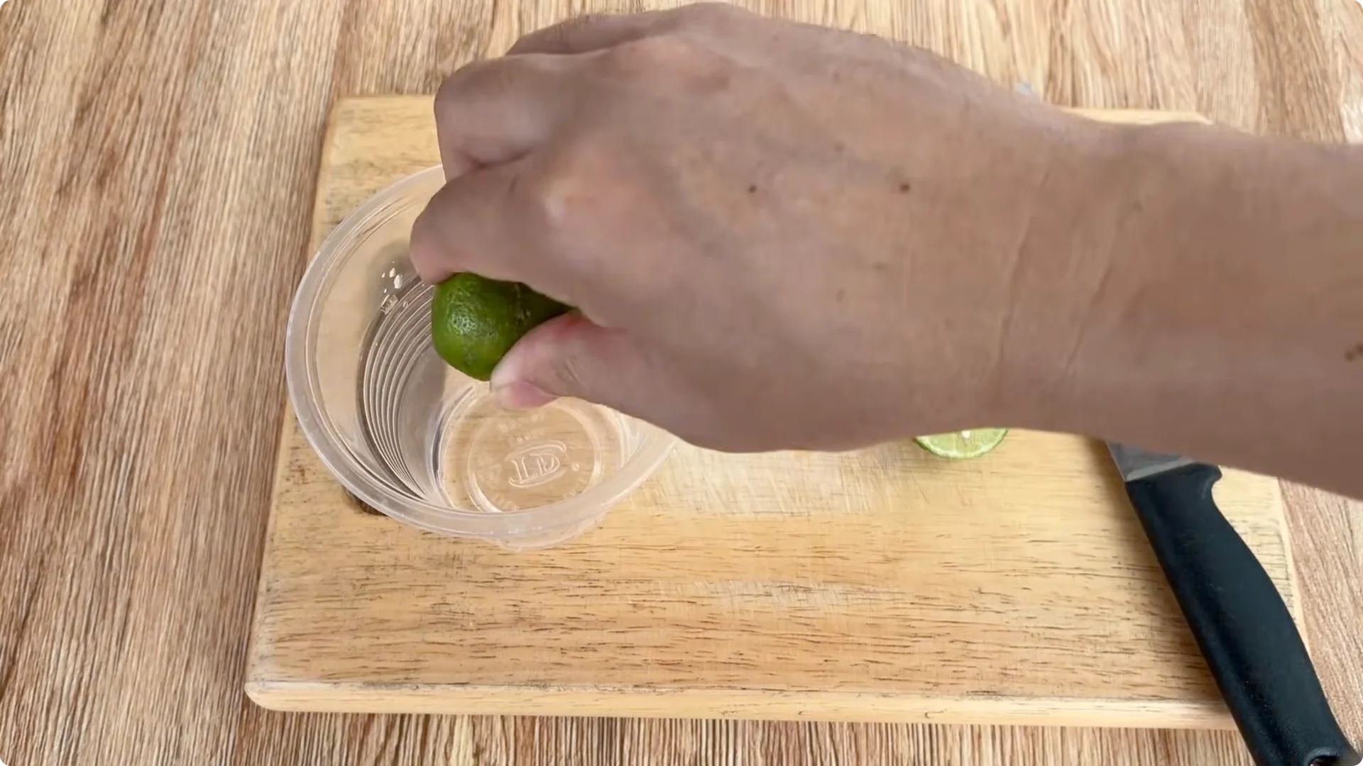 How Lemons Can Boost Rose Root Growth and Blooming screenshot 6