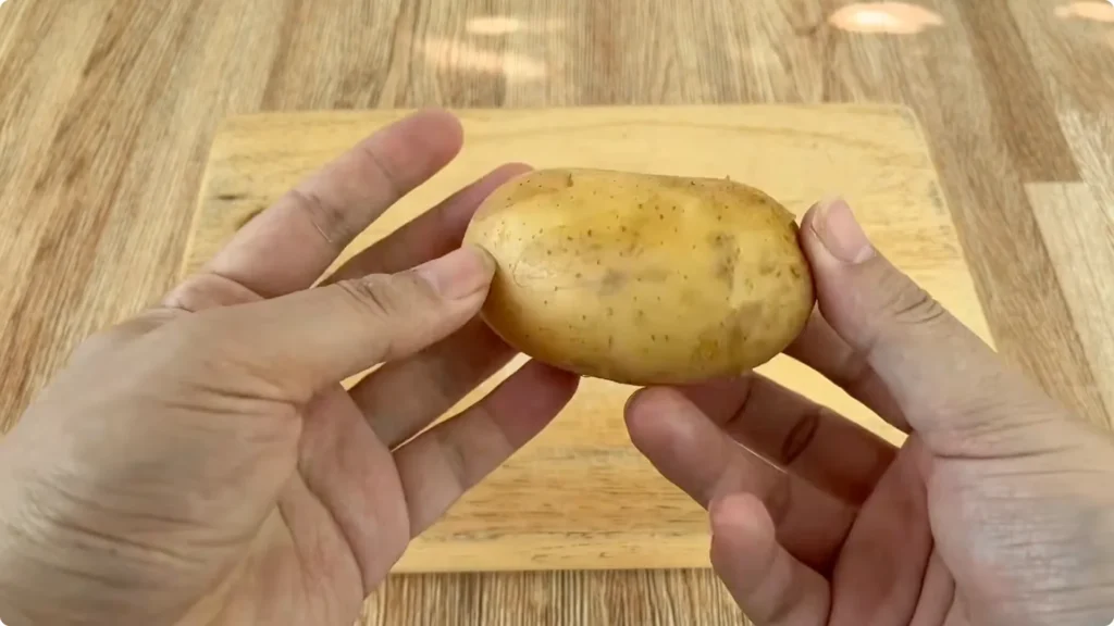 How Potato Peels Can Help Rose Stems Root Faster screenshot 3