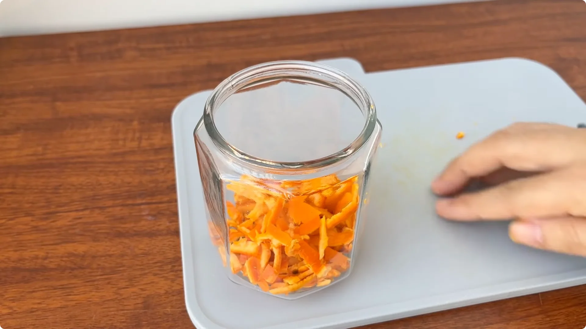 How One Piece in a Rose Pot Sparks Thriving Blooms screenshot 3