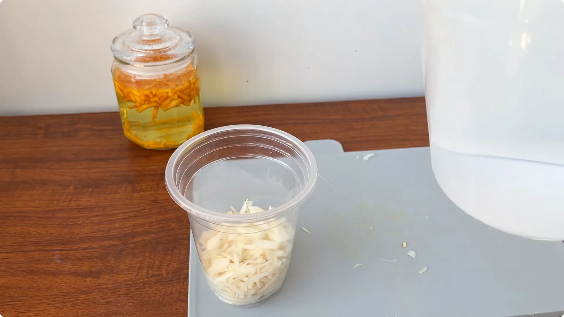 How One Piece in a Rose Pot Sparks Thriving Blooms screenshot 7