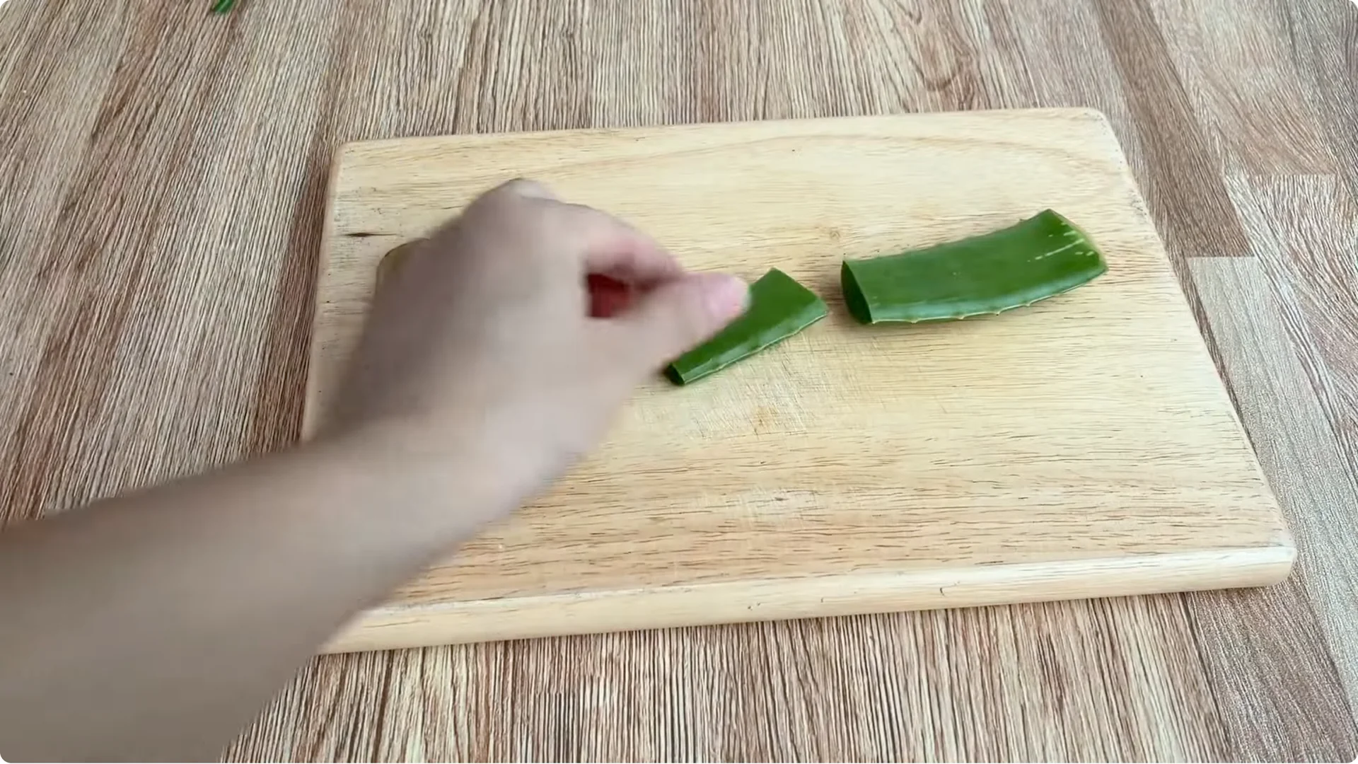 How This Simple Trick Helps Rose Stems Root and Bloom More screenshot 3