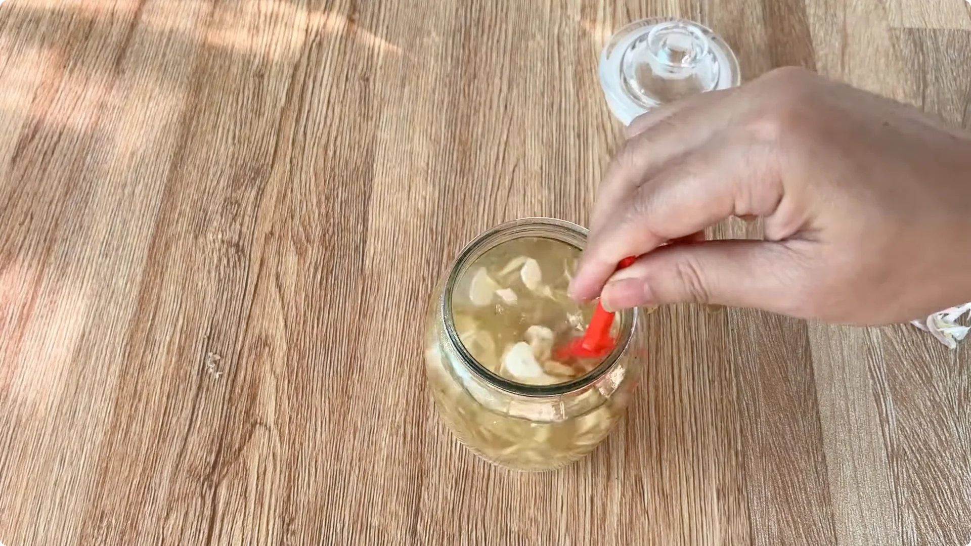 How This Simple Trick Helps Roses Root and Bloom Fast screenshot 9