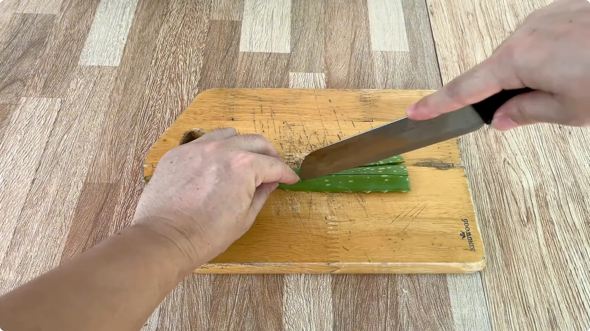 How Garlic Sparks Rose Branches to Root and Bud Overnight screenshot 3