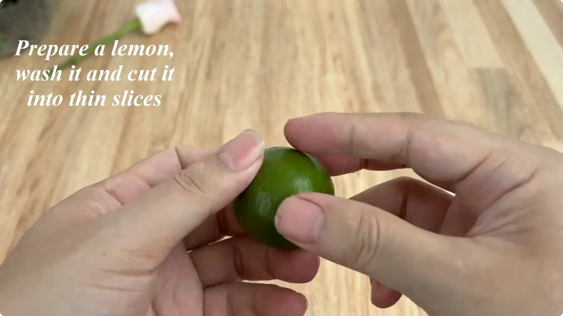 How Inserting a Rose Branch into a Lemon Grows More Roots and Flowers screenshot 2