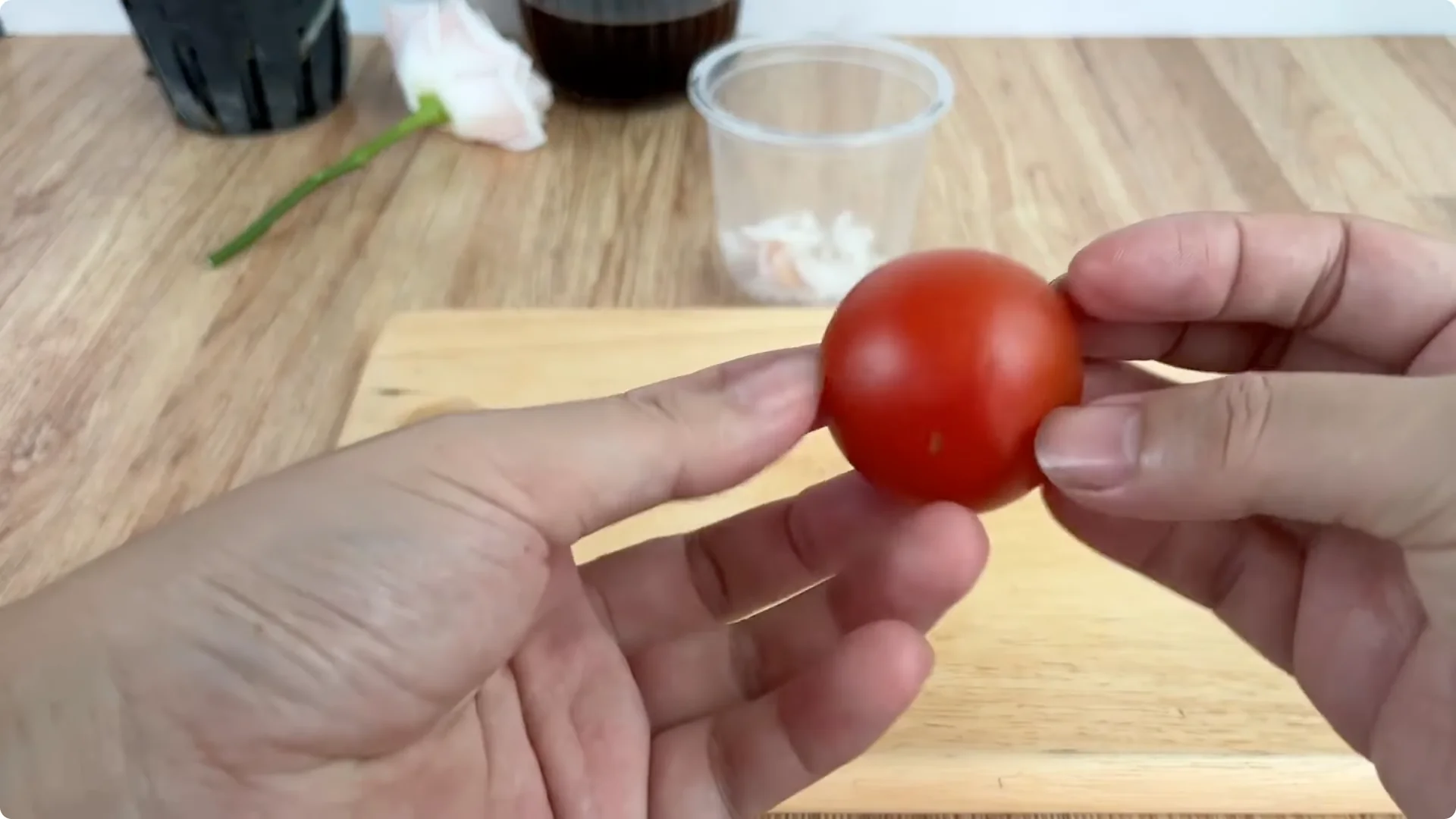 How One Cup Helped a Rose Branch Root and Bloom Abundantly screenshot 5