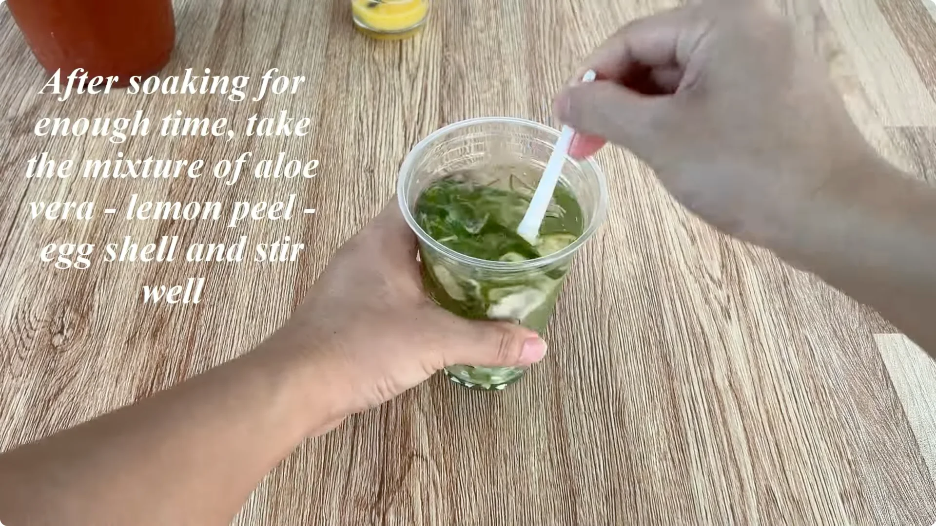 How One Egg Helped a Rose Branch Root Overnight screenshot 5