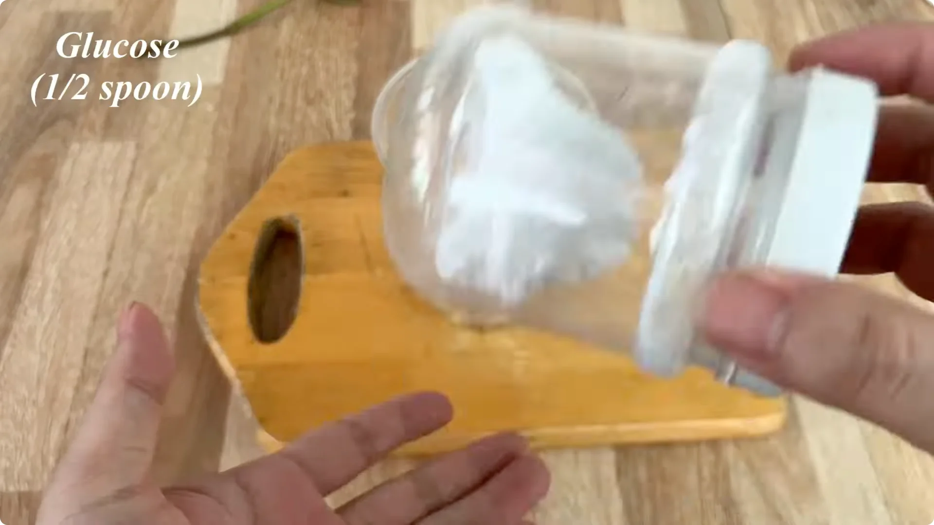 How One Spoon Transforms Your Rose Plant’s Roots and Blooms screenshot 4